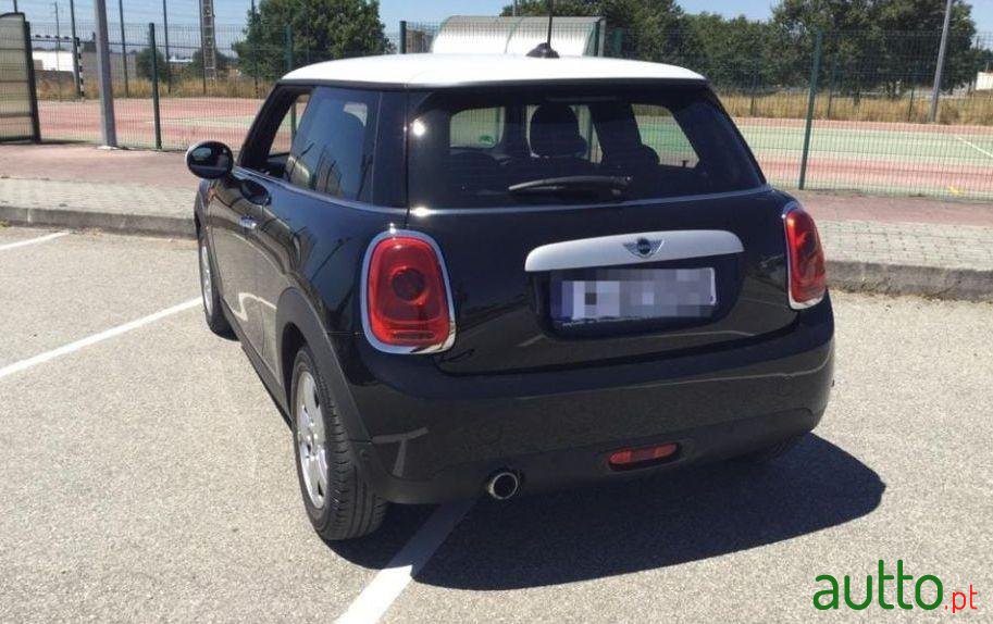 2014' MINI Cooper D 116Cv photo #3