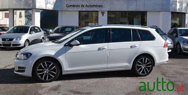 2015' Volkswagen Golf Variant photo #1