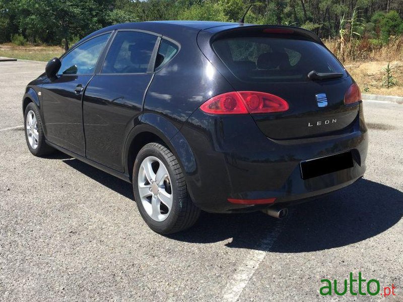 2008' SEAT Leon 1.9 Tdi Sport Up photo #2