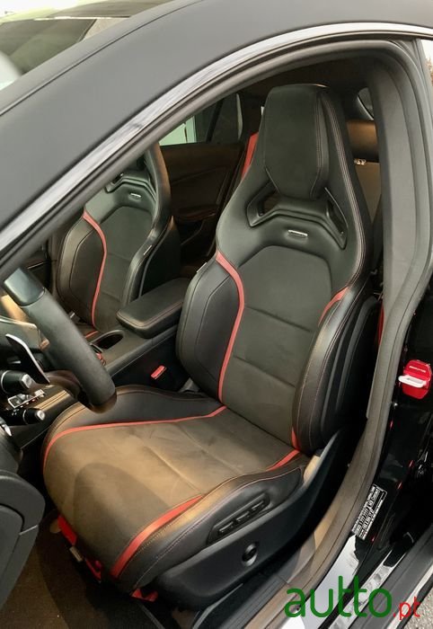 2016' Mercedes-Benz CLA 45 AMG photo #4