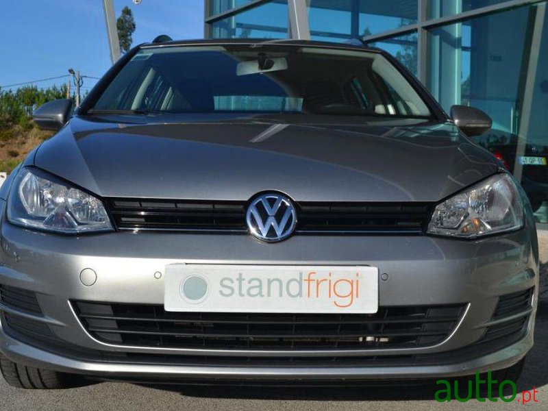 2014' Volkswagen Golf Variant 1.6 TDi Trendline photo #1