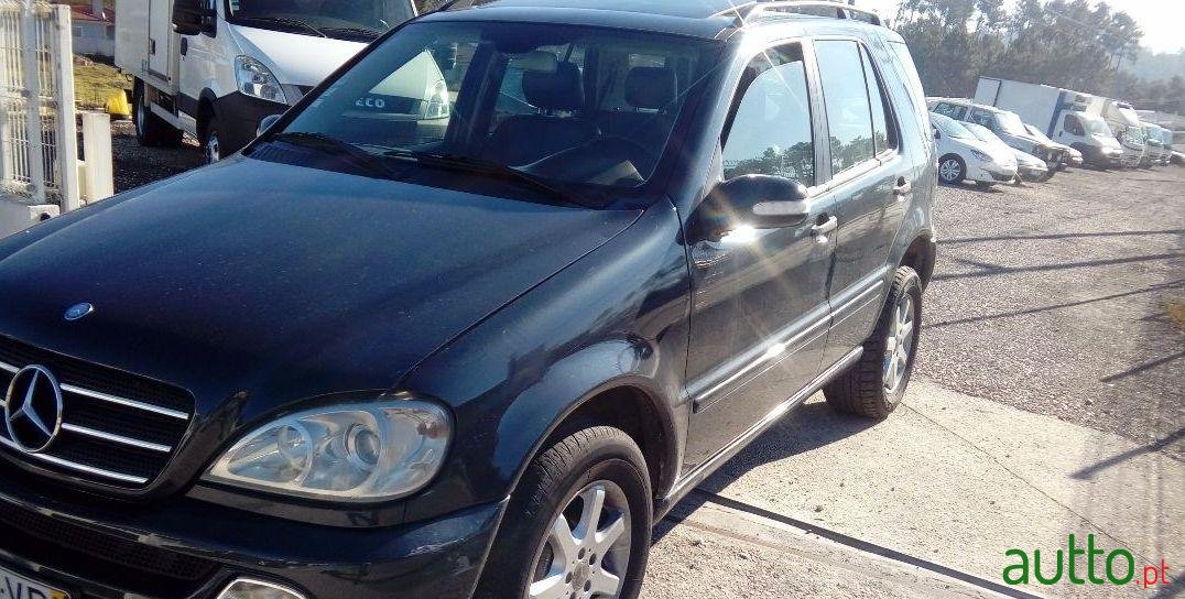 2003' Mercedes-Benz Ml-270 photo #2
