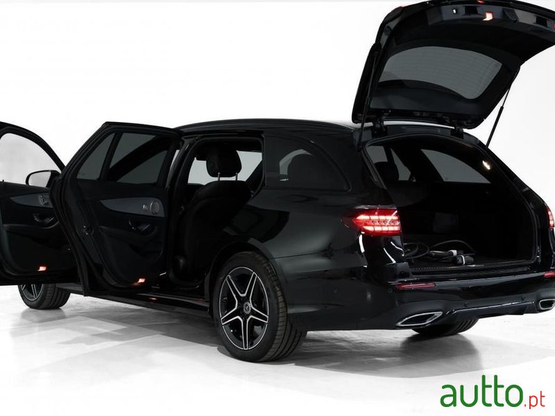 2022' Mercedes-Benz Classe E photo #5