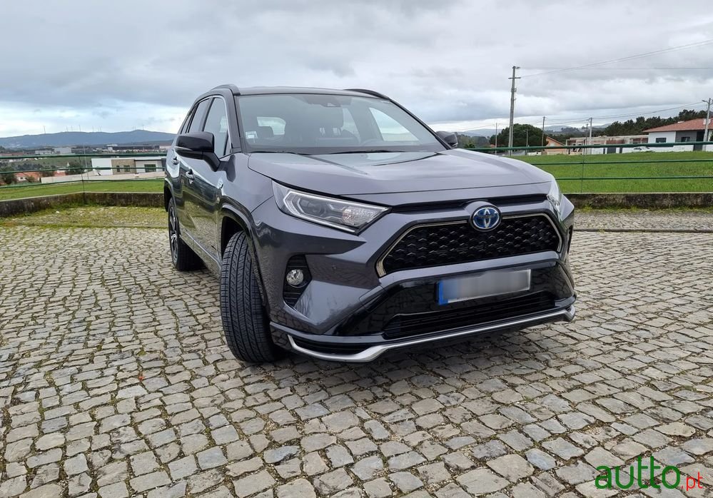 2021' Toyota RAV4 photo #1