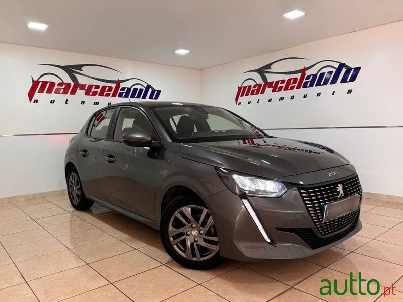 2021' Peugeot 208 photo #3