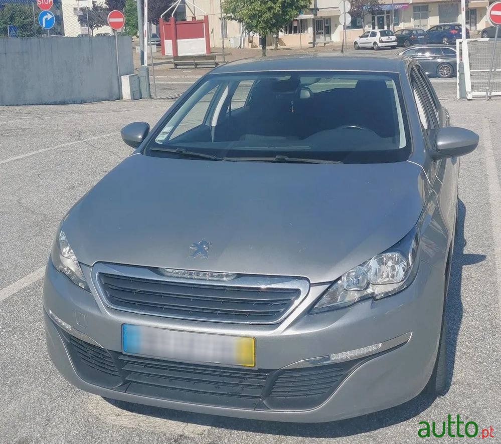 2014' Peugeot 308 photo #1