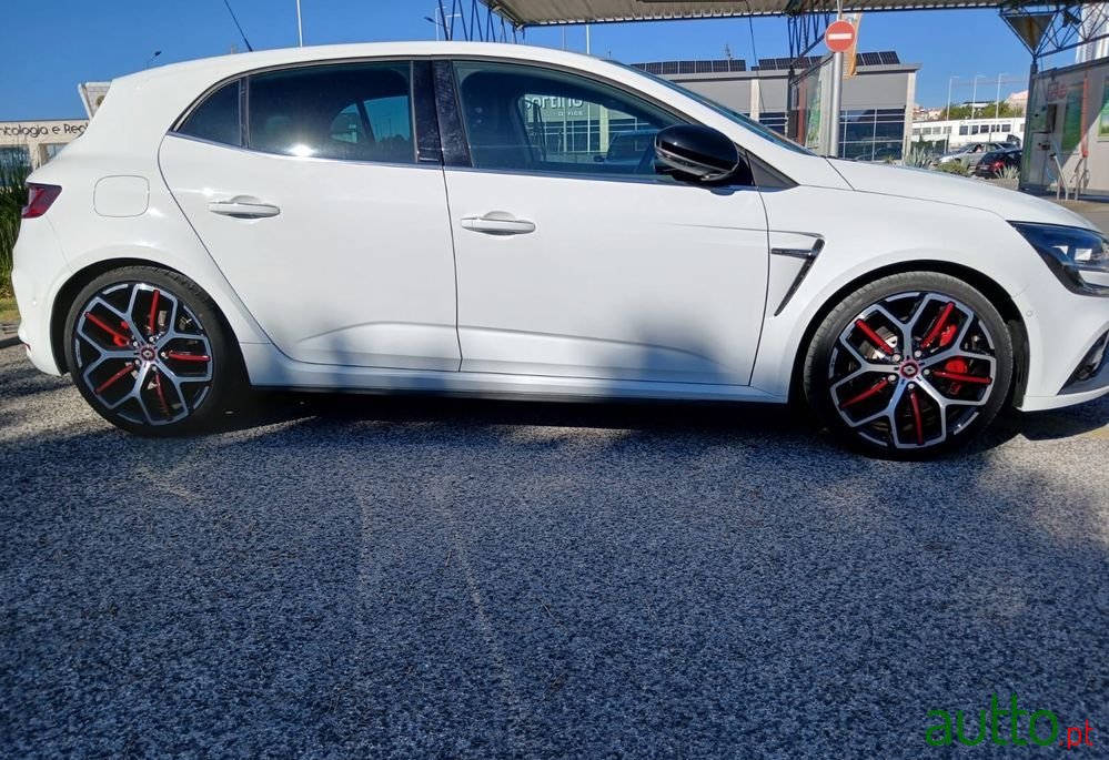 2019' Renault Megane photo #3