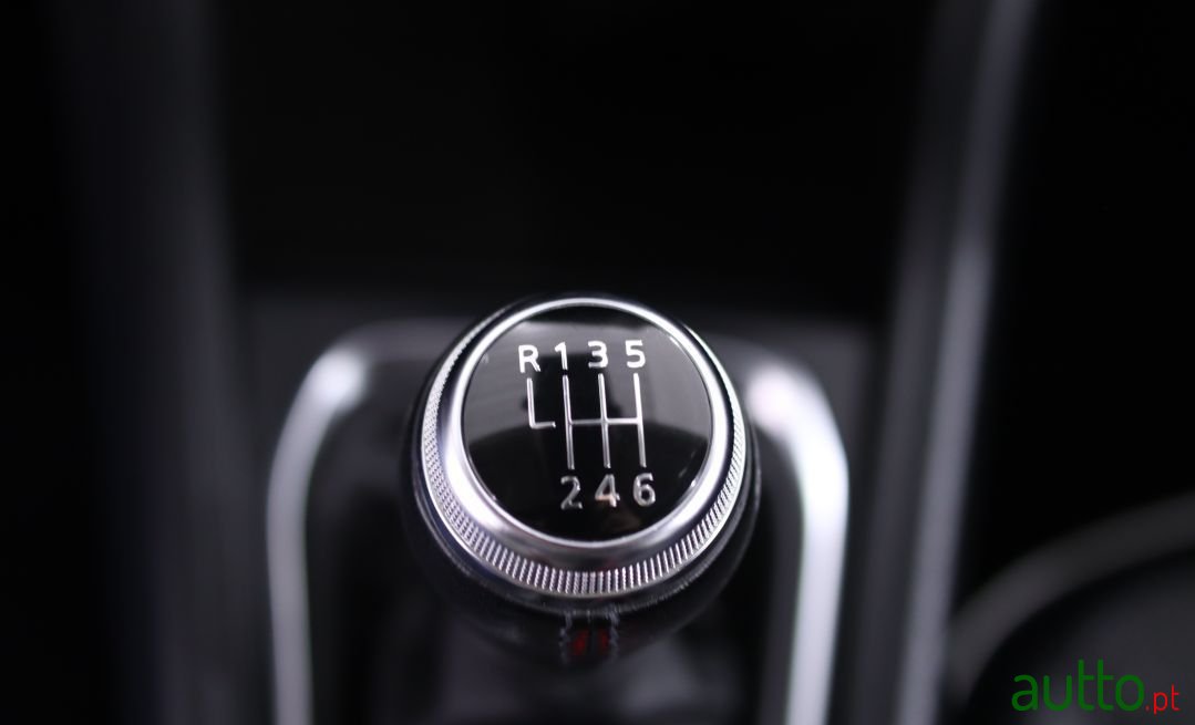 2021' Renault Captur photo #2