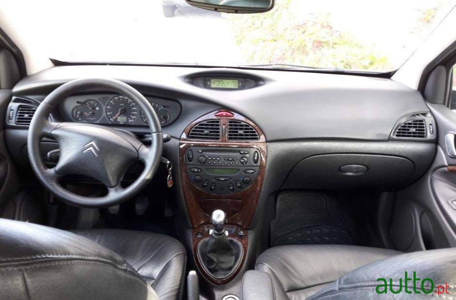 2004' Citroen C5 2.2 Hdi Exclusive photo #3
