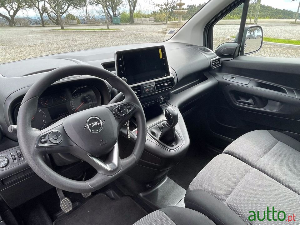 2021' Opel Combo photo #4