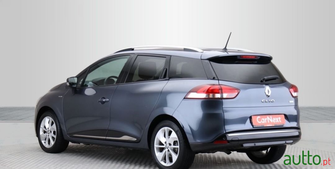 2018' Renault Clio Sport Tourer photo #3