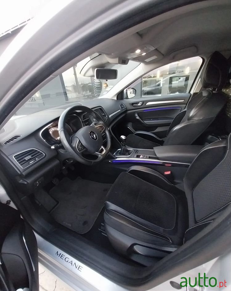2016' Renault Megane photo #4
