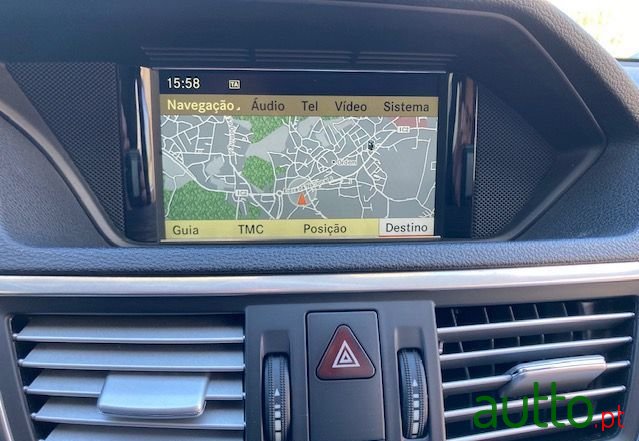 2009' Mercedes-Benz E-250 photo #6