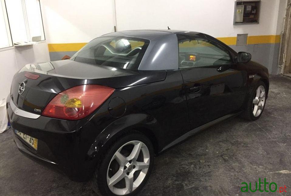 2005' Opel Tigra photo #2