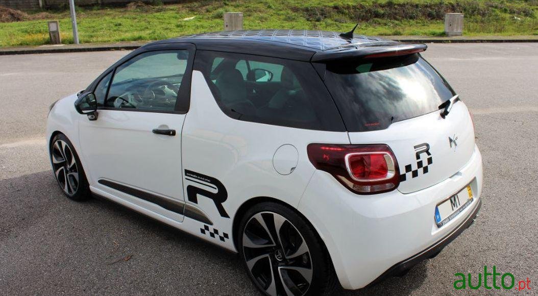 2012' Citroen DS3 photo #5