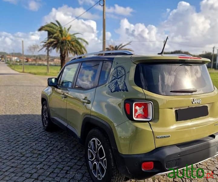 2015' Jeep Renegade photo #3