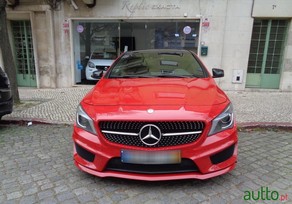 2013' Mercedes-Benz CLA 220 photo #2