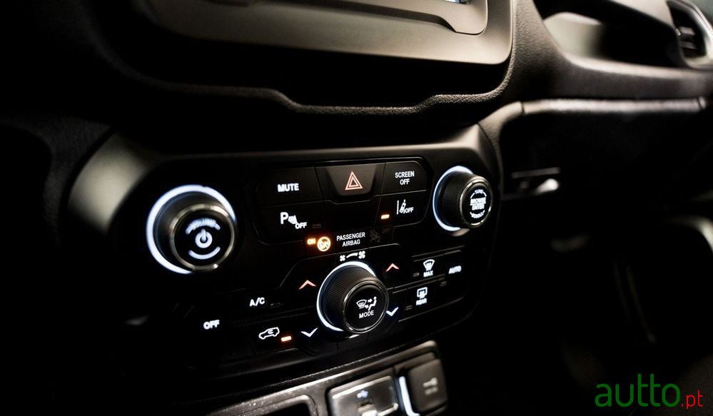 2020' Jeep Renegade 1.0 T Limited photo #6