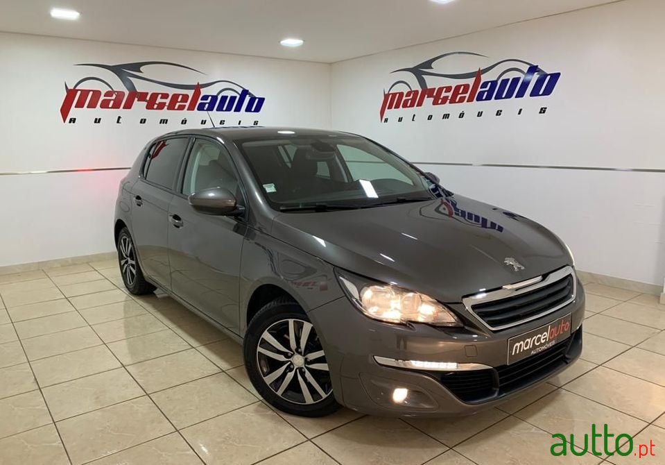 2014' Peugeot 308 photo #3