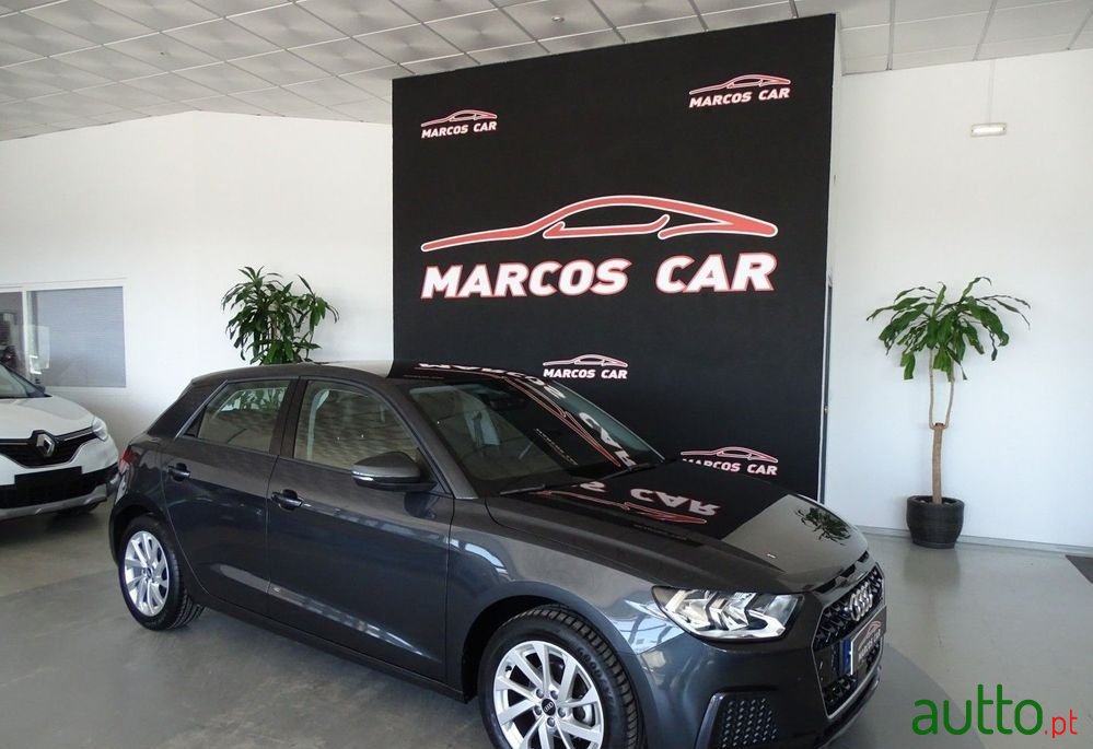 2021' Audi A1 Sportback photo #1