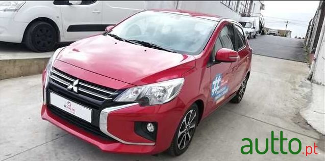 2020' Mitsubishi Space Star photo #1