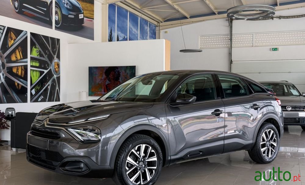 2021' Citroen C4 photo #2