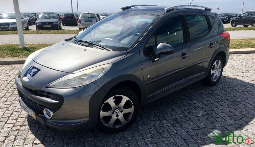 2008' Peugeot 207 Sw photo #1