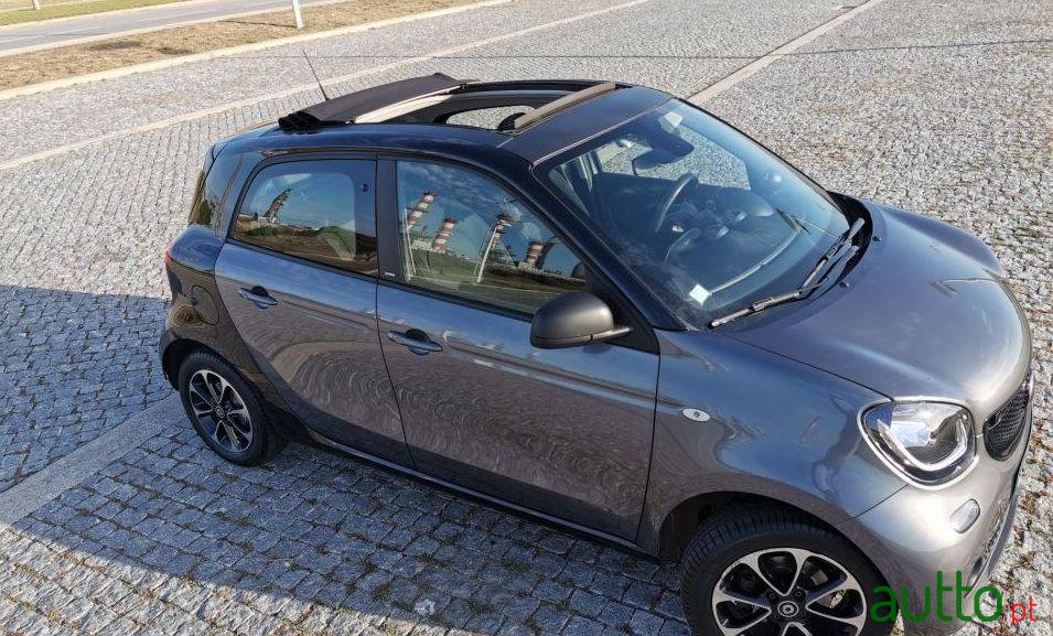 2017' Smart Forfour Passion photo #3