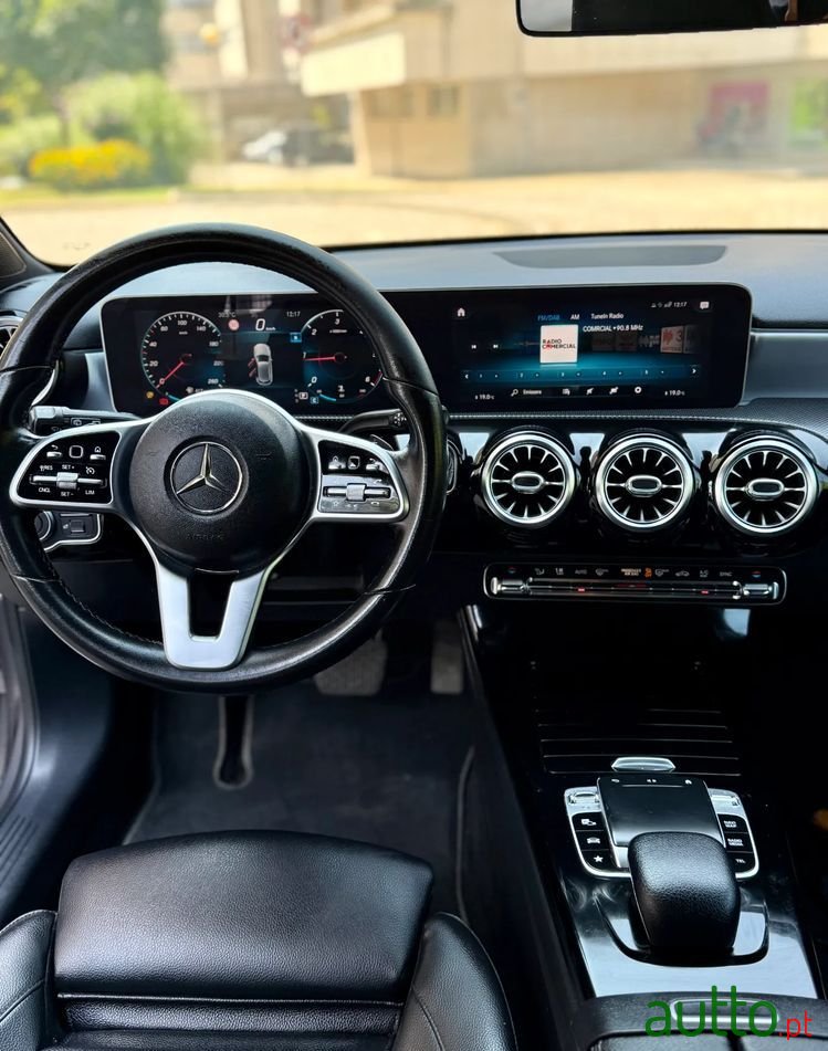 2019' Mercedes-Benz Classe A photo #1