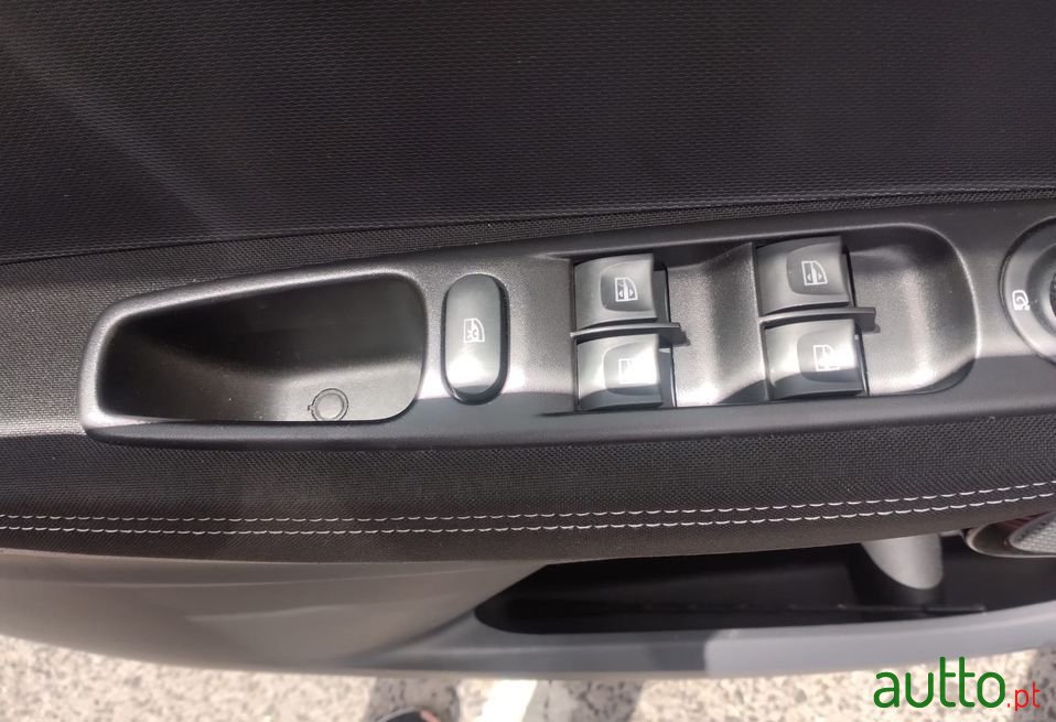 2017' Renault Zoe photo #4