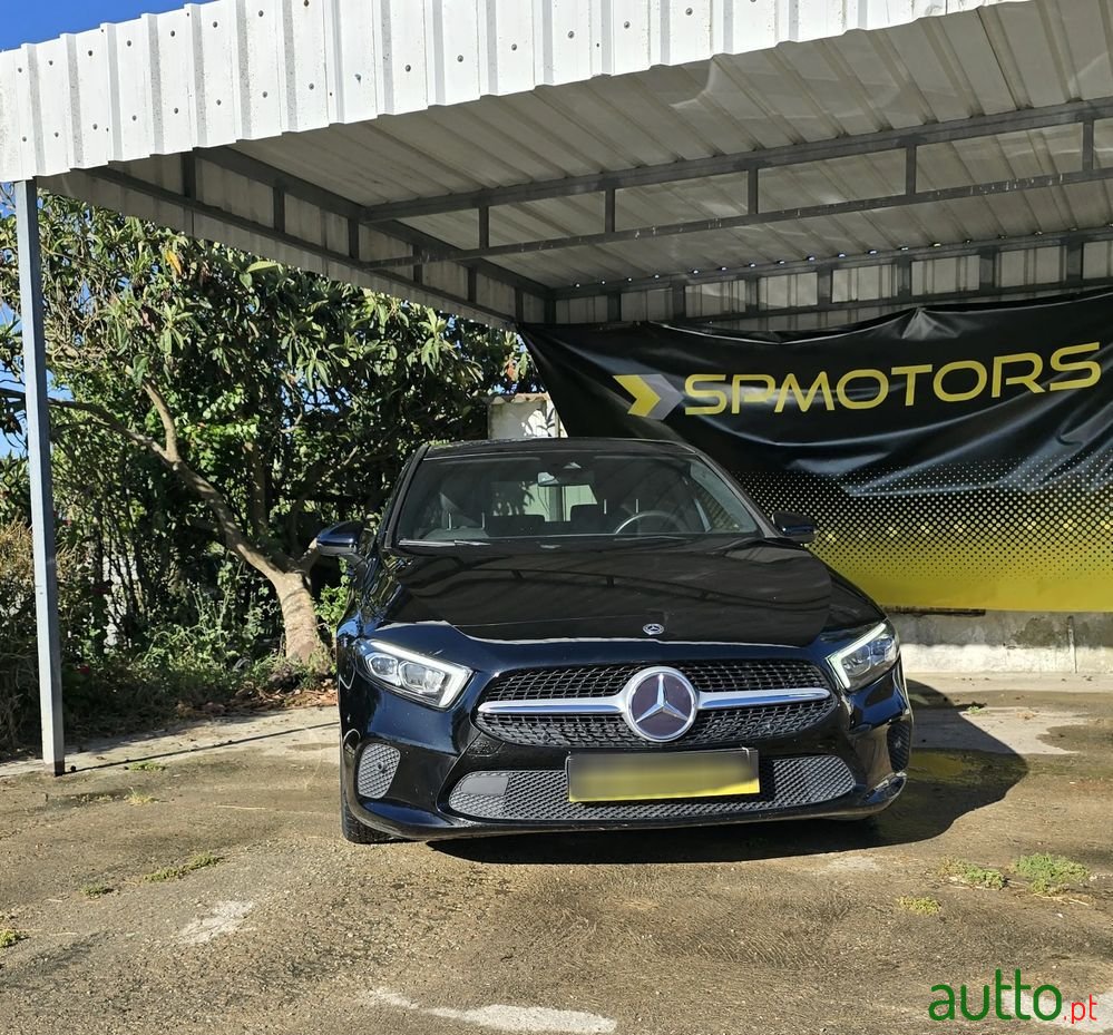 2020' Mercedes-Benz Classe A photo #2