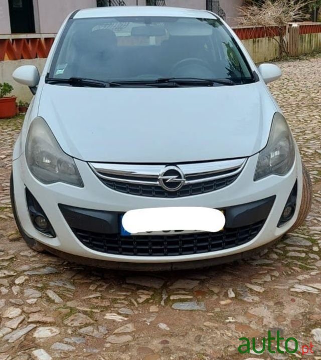 2013' Opel Corsa photo #3