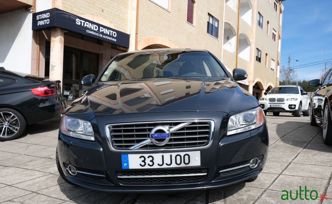 2010' Volvo S80 photo #2