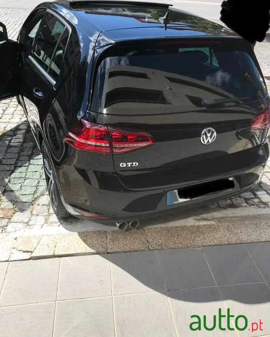 2014' Volkswagen Golf photo #3