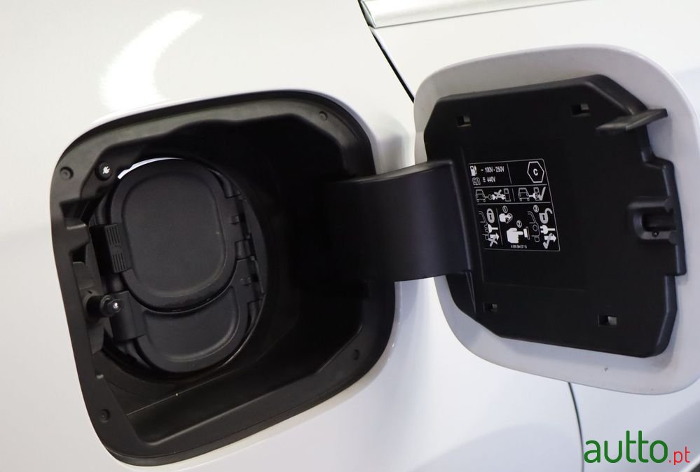2022' Mercedes-Benz Classe A E Style Plus photo #6