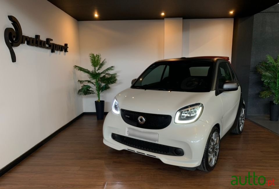 2016' Smart Fortwo photo #2