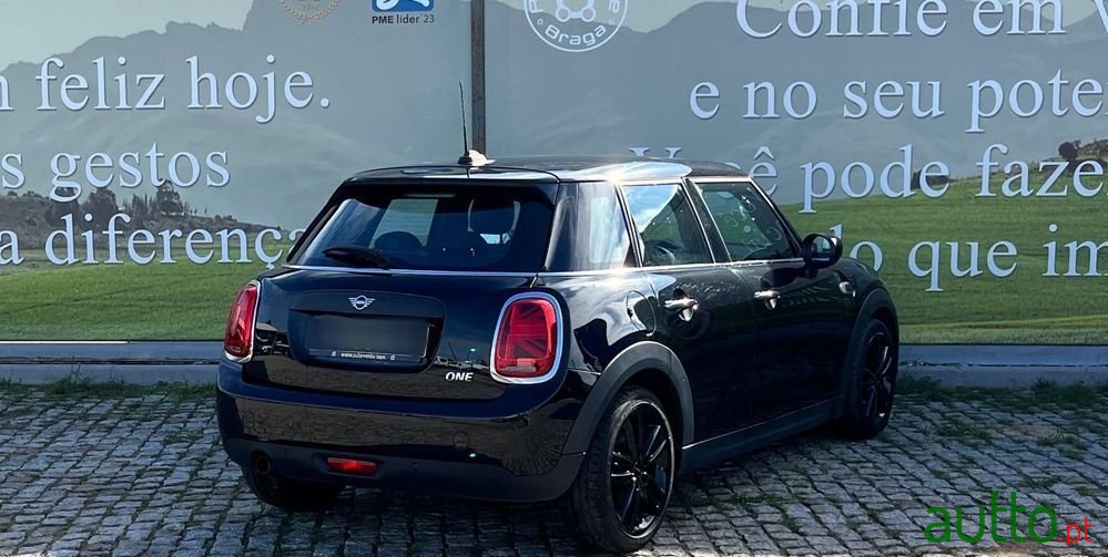 2020' MINI One 5 Portas photo #2