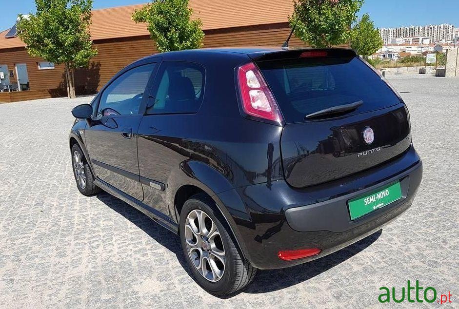 2009' Fiat Punto Evo Sport photo #2