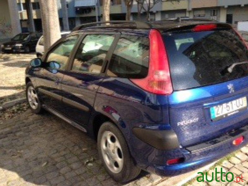 2002' Peugeot 206 1.1 photo #1