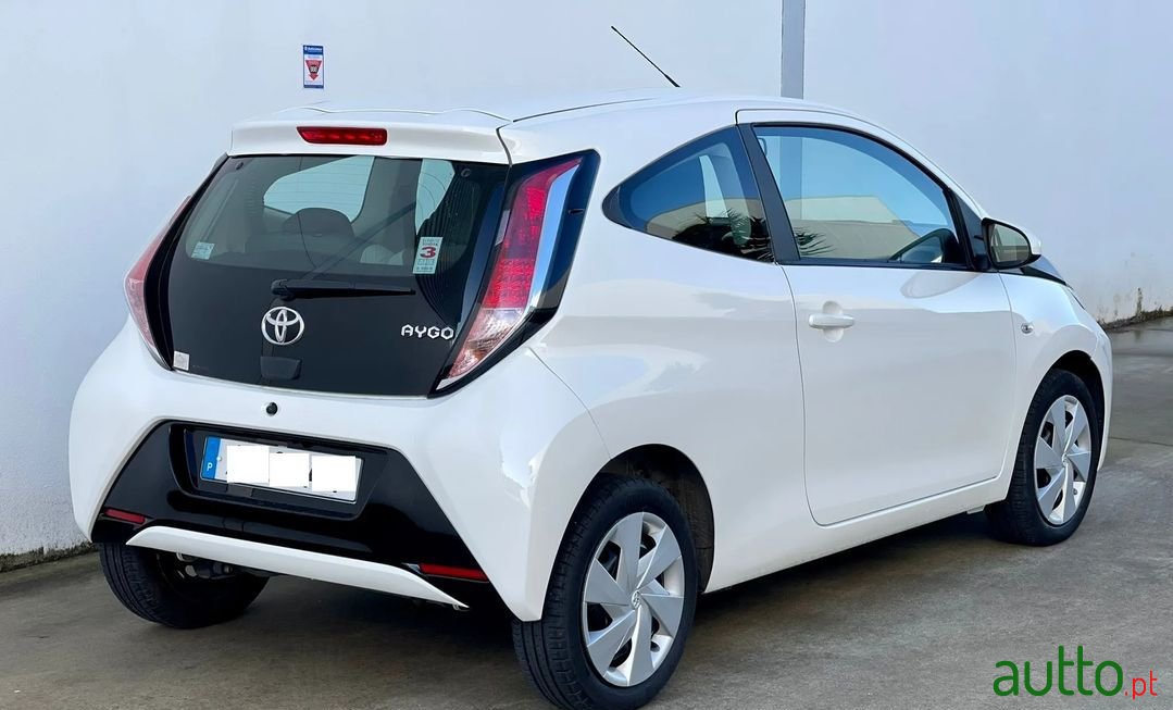 2016' Toyota Aygo photo #4