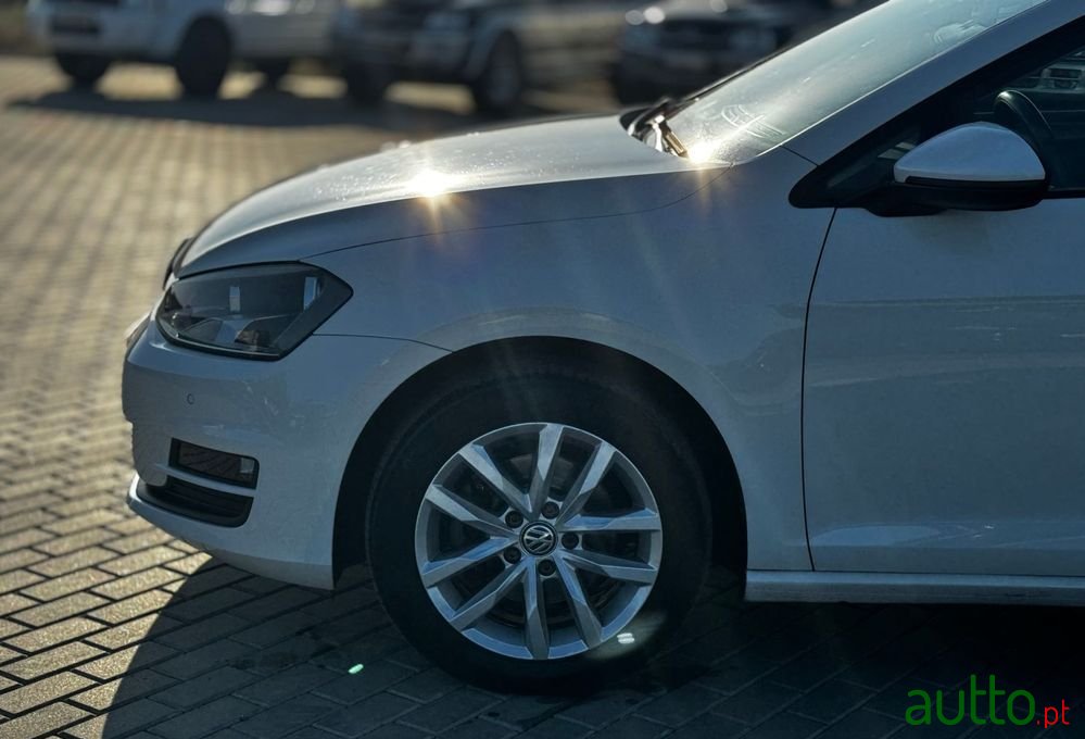 2016' Volkswagen Golf Variant photo #4