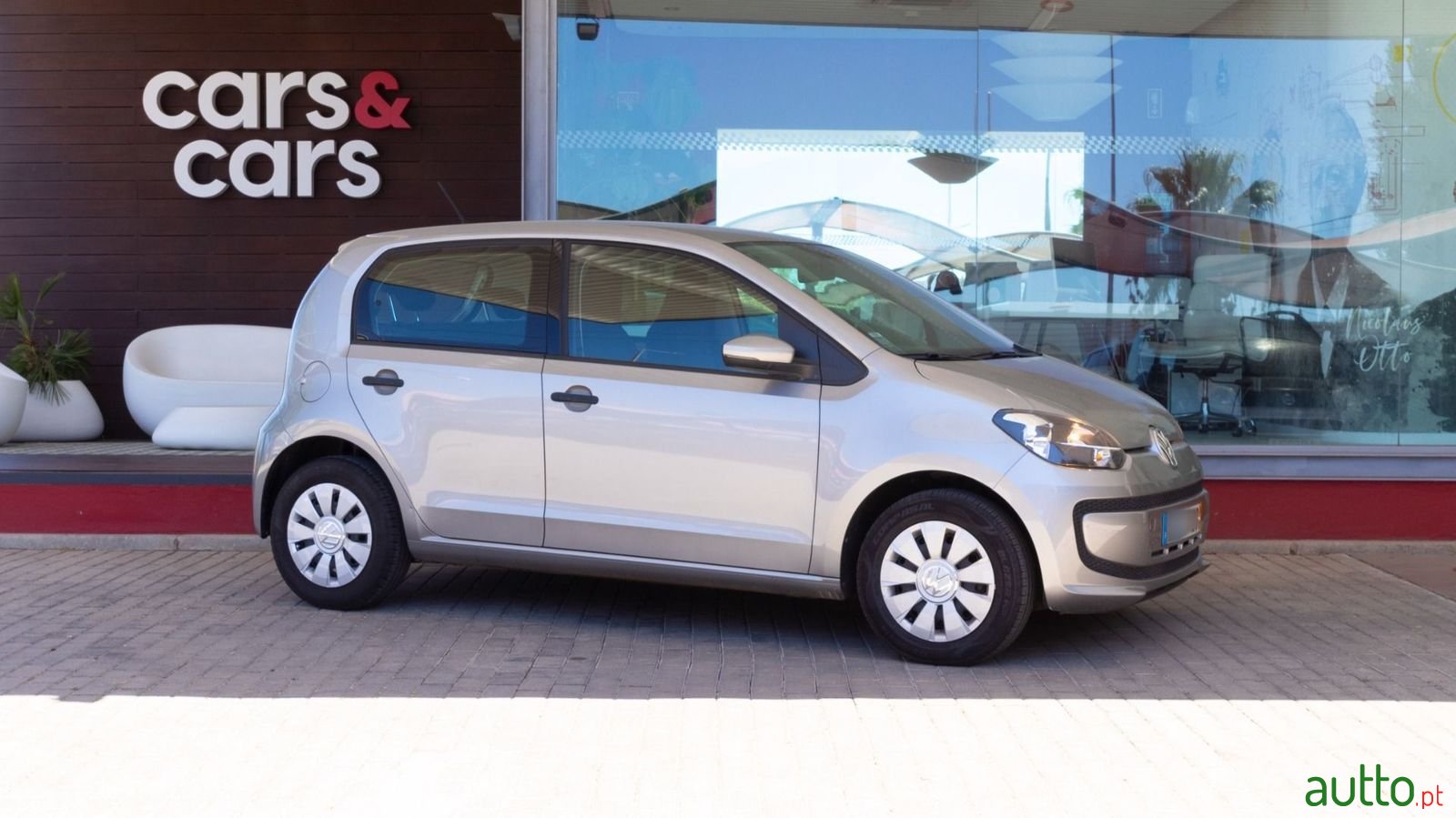 2018' Volkswagen Up photo #1