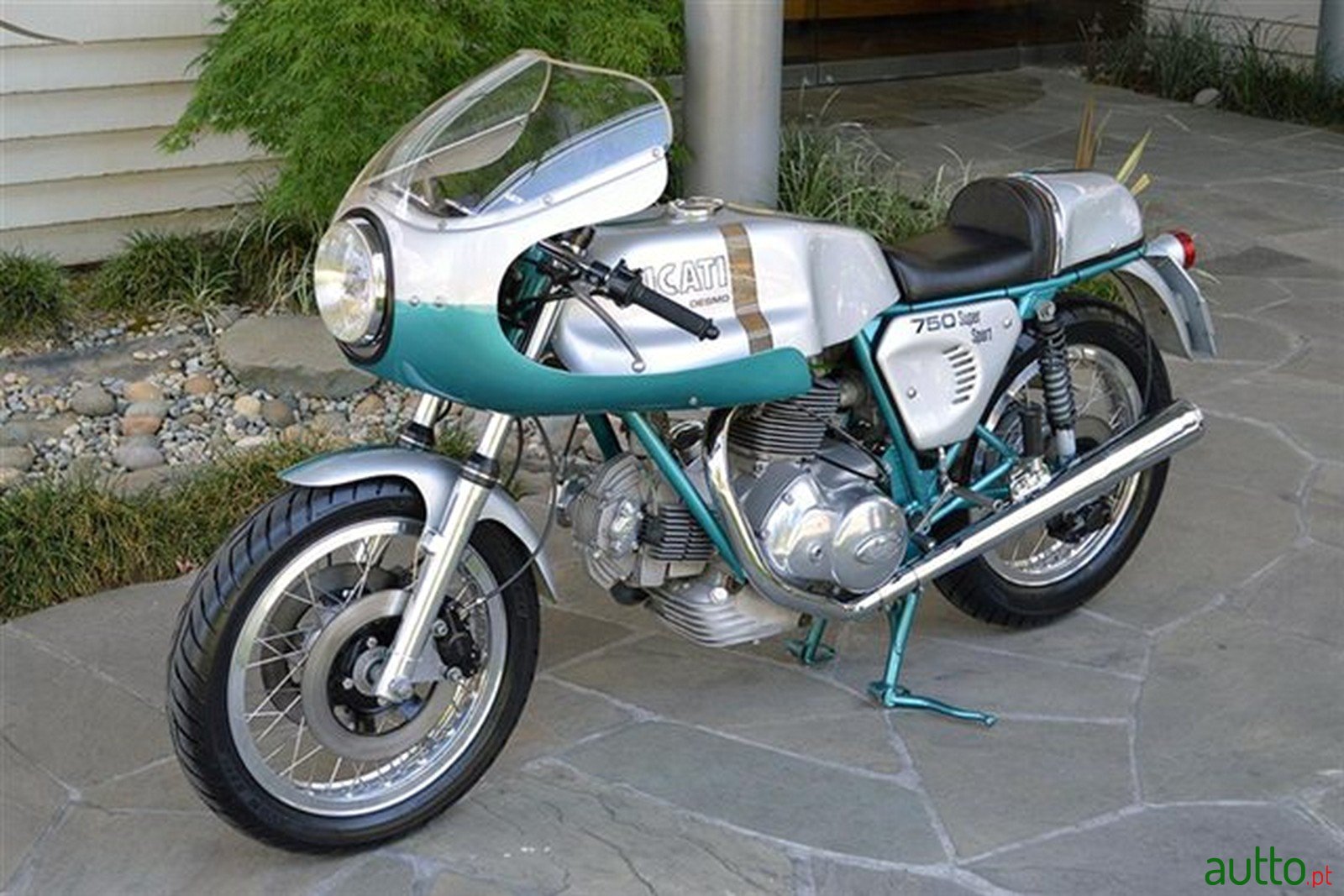 1974' Ducati 750 Super Sport photo #1