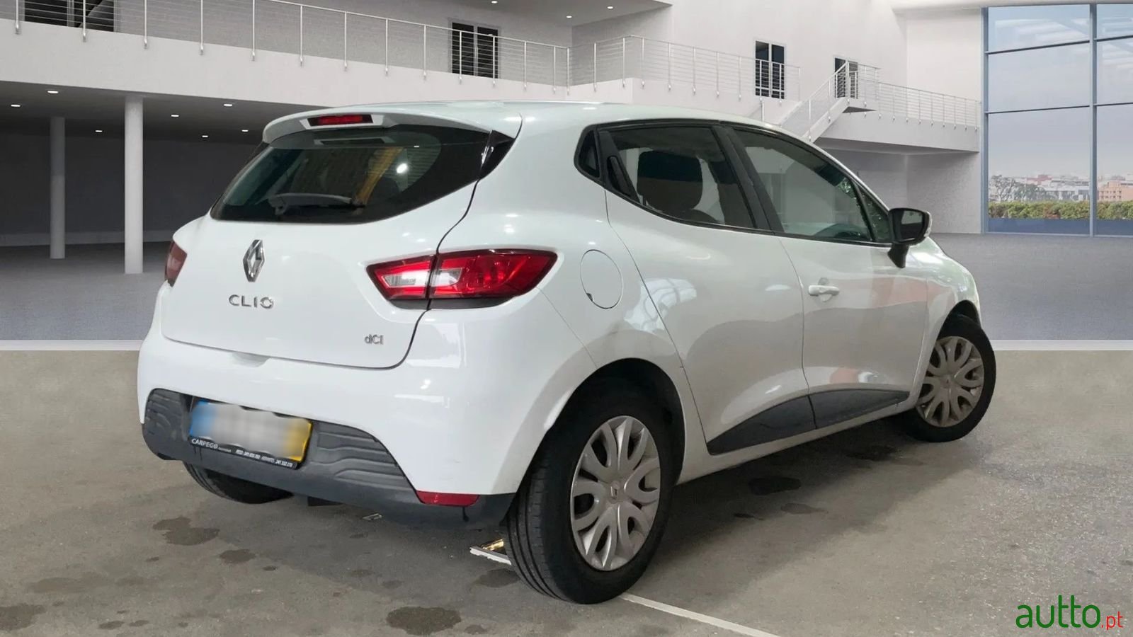 2014' Renault Clio photo #5