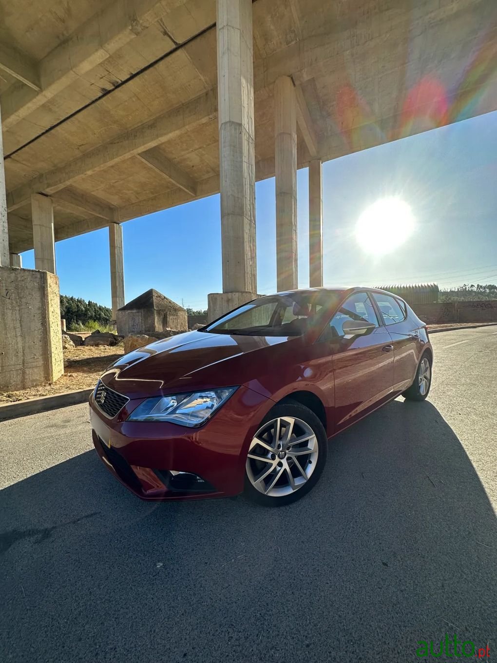 2015' SEAT Leon photo #1