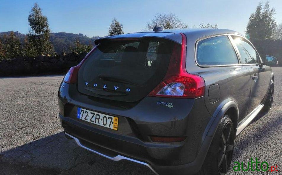 2011' Volvo C30 photo #2