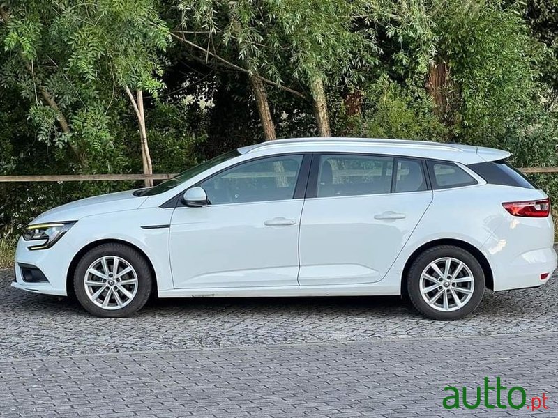 2019' Renault Mégane Sport Tourer photo #3