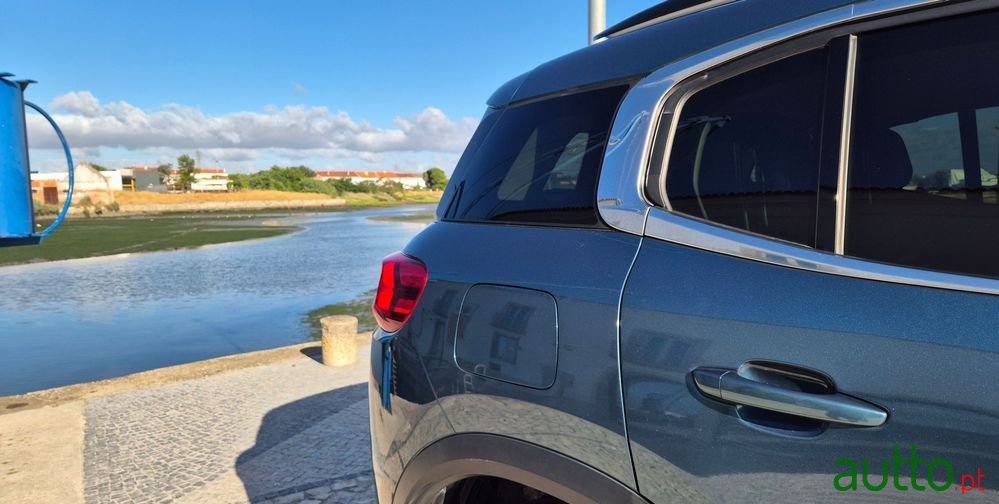 2019' Citroen C5 Aircross photo #6