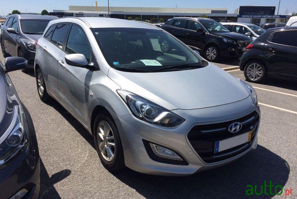 2015' Hyundai I30 Sw photo #1