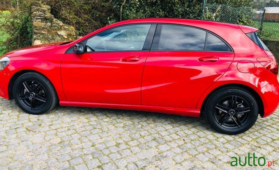 2016' Mercedes-Benz A-160 photo #3